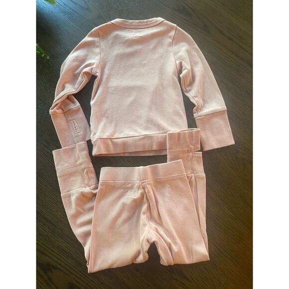 Goumi Kids Bamboo/Cotton Jogger Pajama Set in Light Peach (2T) - Picture 6 of 8